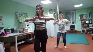 Танцевальный коллектив "Азхар".  Подготовка к выступлению