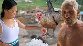 Продолжаем заливать площадку | Почистили лестницу от травы | Отец и сын ремонтируют домик в деревне