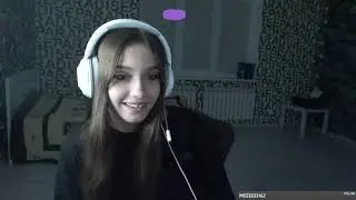 Удар в камеру ногой