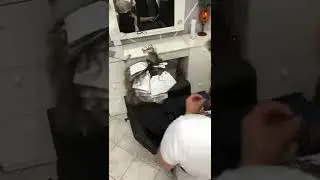 Loiro em cabelo cacheado