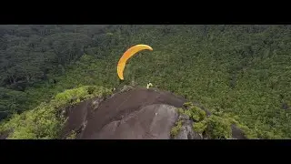 SCARY take off. Seychelles paragliding.