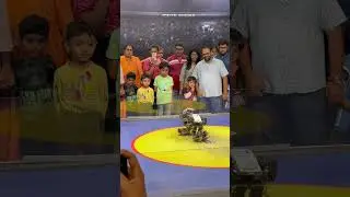 Robots me ho gayi fight 🦾     #robot #shorts #shortfeed