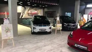 Мультибрендовий салон eлектромобілів 