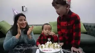 Voi and Rua birthday party with Mama