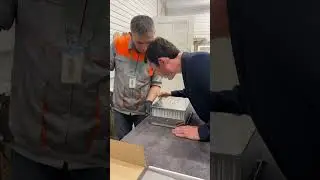 Стол для мастера маникюра. Встроенная вытяжка one element
