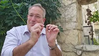 הוא הרוויח 325,000 ש"ח והיא הפסידה 325,000 ש"ח- נתי שיינפלד 053-3626517
