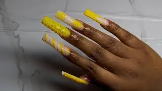 Road to disaster: WTF is this nail edition pt. 1| Yellow winter nails🤨💛