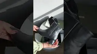 You won't believe how gorgeous these black boots are!😍