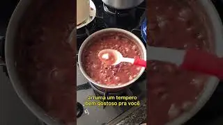 Só um pouquinho de tempero 😌🤣