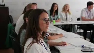 Дипломатичний протокол та етикет. Особливості організації офіційних візитів і дипломатичних прийомів