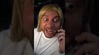 В семье надо всем делиться, но иногда так не хочется) 