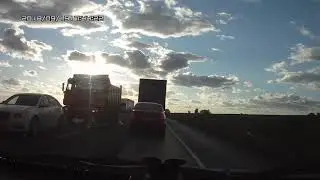 Последствия ДТП КАМАЗа и Volkswagen под Сызранью