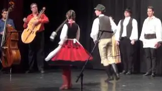 Síppal, dobbal...