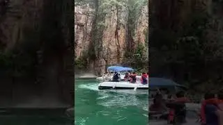 Crolla roccia nel lago: 7 morti e 3 dispersi in Brasile