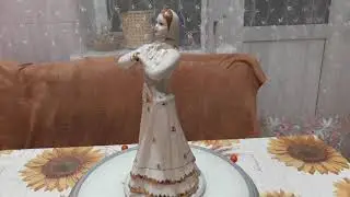 Фарфоровая статуэтка:Русский танец - Локотки ( Барановка )