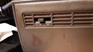 Philips Nicolette deluxe (1960s Transistor Radio)