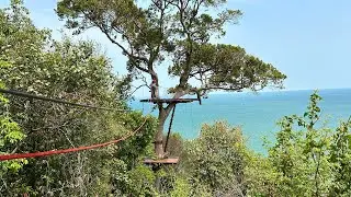 ជិះខ្សែរ៉តនៅខេត្តកែប Zipline around Mountain in Kep, Cambodia