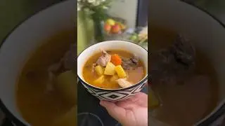 Тушеная курица, картошка и морковь. Очень вкусно и быстро готовится