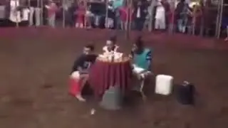 Uji Nyali Makan Mlm Dgn Sapi Ngamuk