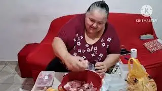 Compras em geral! carne,linguiça, salsicha e na Internet toalha cortina lencinhos e sabonetes.