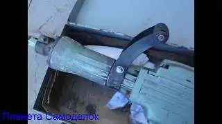 Clash of the Titans!!! Demolishing concrete.