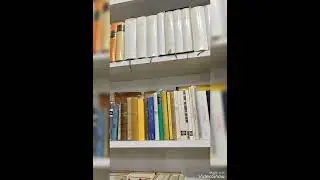 нашла в Риме магазинчик антикварных книг