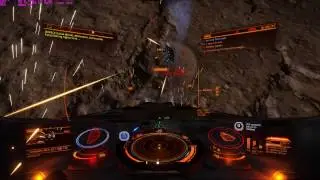 Elite Dangerous: Noob vs Griefer