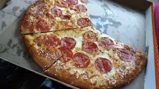 little caesar new pretzel pizza 🍕review