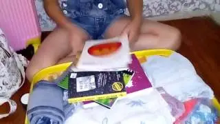 Настя, показывает что в её чемодане!!