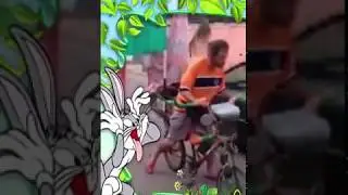 (Kocak) Orang Gila Ini Bikin Macet 1 Jalanan