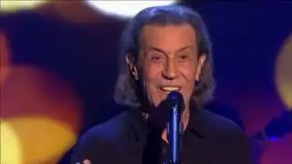 Albert Hammond - When You Tell Me That You Love Me & One Moment In Time 2016