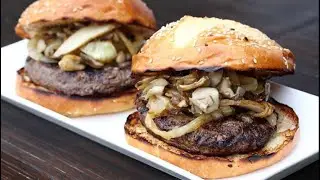 A juicy burger that will appeal to EVERYONE(HOME-MADE RECIPE)✍️