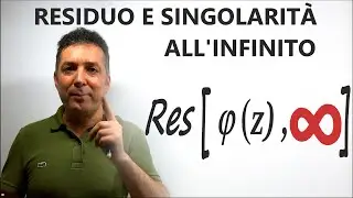 Singolarità all'infinito e residuo all'infinito .
