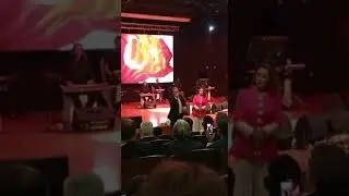 BEN ANTEPLİYİM ŞAHİNİM AĞAMMAVZER OMUZUMA YÜK BEN YUMRUKLARIMA DÖVÜŞCEĞİM.