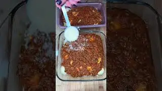 Lazy lasagna aka ravioli bake 🍝 make one freeze one