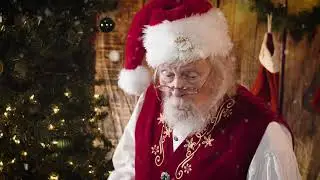 Christmas Session With Santa :: Our 2021 Holiday Christmas Session Promo :: Tiny Elf