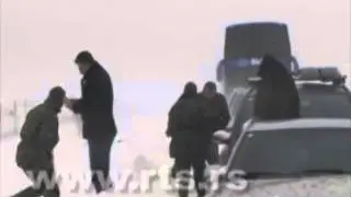 Evakuacija zavejanih putnika kod Feketića