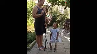 Давай играть в собачку.