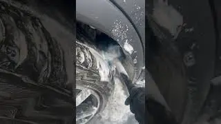 How to Clean a Wheel in 10 seconds #detailing