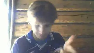 Опять странный чувак)))