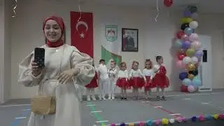 İkizler; Atatürk'ün çocuklara emanet ettiği 23 Nisan Ulusal Egemenlik ve Çocuk Bayramında 