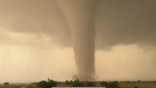 MONSTER TORNADO INTERCEPT blows out the engine of the Dominator Fore