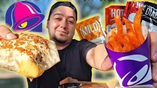 Taco Bell's BIG CHEEZ-IT BOX Mukbang Relaxing Outside