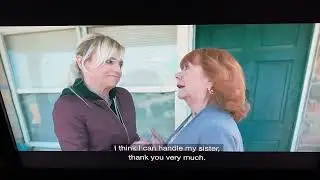 Family reunion Bitch fight Second amendment Toni Collette Anna Faris Kathleen Turner DAD