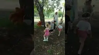 "День природы!" Целевая прогулка совместно с родителями: В гости к Мишке.