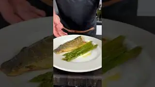 Ароматный сибас в духовке