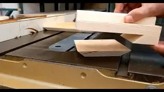 Que tan importante es usar empujadores al cortar en la sierra de mesa