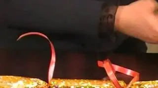 Подарок в виде конфеты