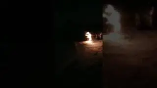 В г.Лида загорелась машина и сама отъехала в сторону!чудеса!.