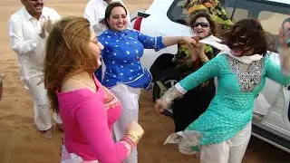 pashto singer nadia gull Hot dance pashto new local x dance 2020 nello dance